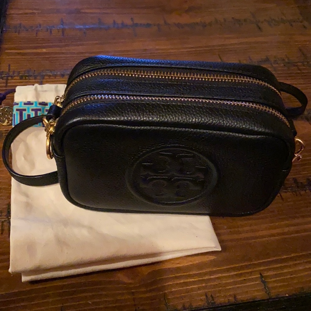 Tory Burch Bombe Crossbody